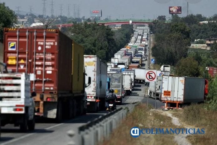 Retiran “bloqueo carretero” en la autopista Guadalajara-Colima