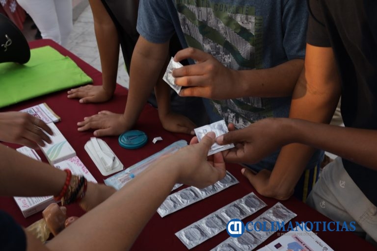 Salud Colima previene infecciones de transmisión sexual de la población, con métodos anticonceptivos