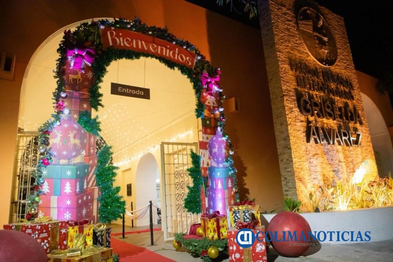 Indira Vizcaíno inaugura el ‘Bosque Navideño’ en el Parque Regional de Colima