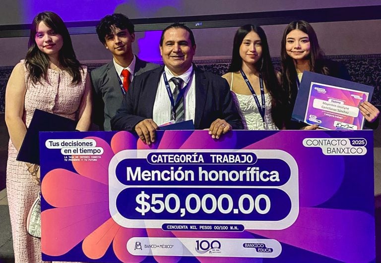 Jóvenes del Bachillerato 4 obtienen Mención Honorífica en el “Premio Contacto Banxico 2025”