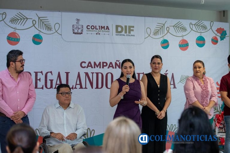 Gobernadora de Colima inicia campaña ‘Regalando Alegría’; se busca entregar más de 2 mil juguetes