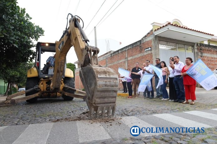 Comienza en El Diezmo una obra muy esperada por las familias de la zona la pavimentación con concreto hidráulico. (2)