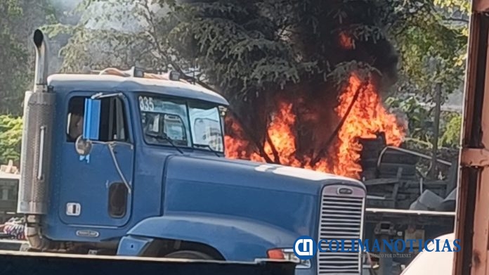Controlan incendio de neumáticos en patio de Contenedores del ejido Francisco Villa (4)