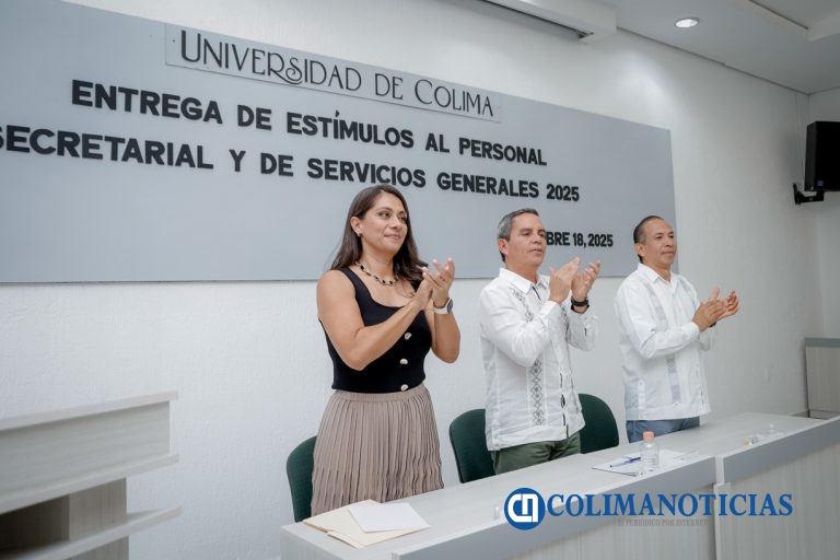 Reconoce UdeC a personal secretarial y de servicios generales mejor evaluado