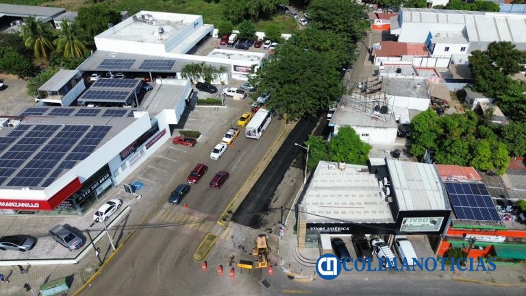 Gobierno de Rosi Bayardo rehabilita avenida Manzanillo, atendiendo una demanda histórica