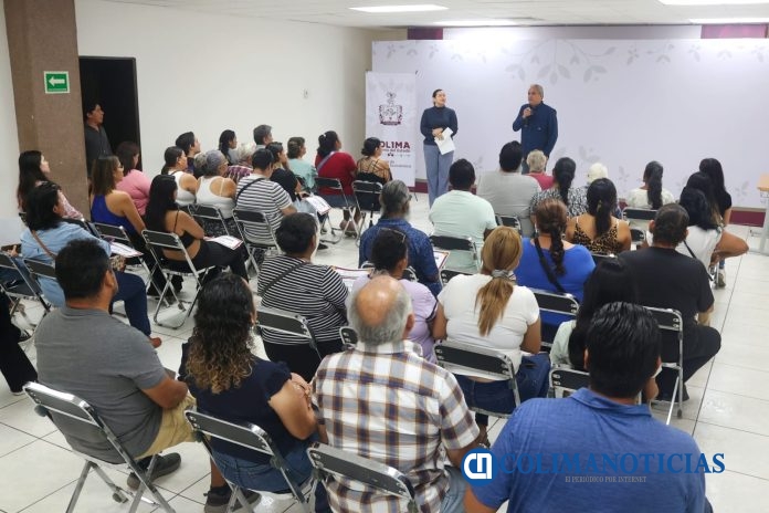 Gobierno del Estado reconoce a artesanas, artesanos y productores del Pabellón Hecho en Colima 2025
