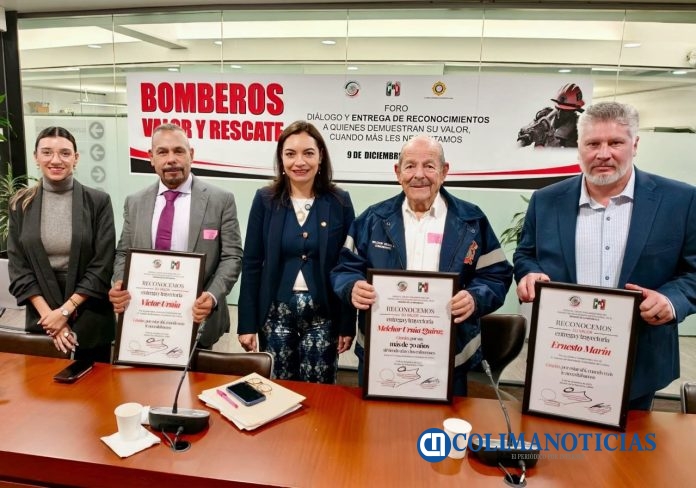 Mely Romero y Bomberos Colima (3)