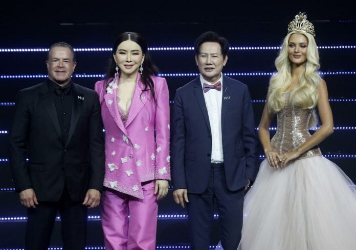 Miss Universo bMéxico y Tailandia