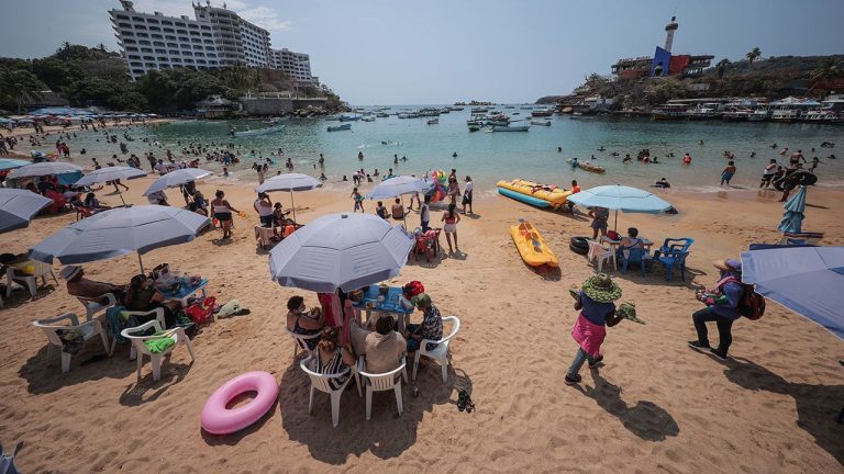 Turismo internacional en México crece 11% en octubre de 2025