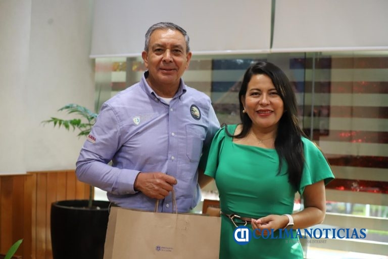 Universidad de Colima se reúne con nueva dirigencia de ASIPONA Manzanillo para fortalecer colaboración estratégica