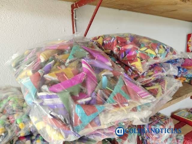Villa de Álvarez Prohibida la venta de pirotecnia en tianguis, mercados, casas o tiendas de abarrotes
