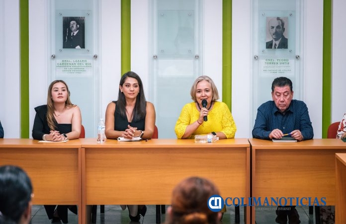 Entregan certificaciones del CONOCER a docentes UdeC_Susana