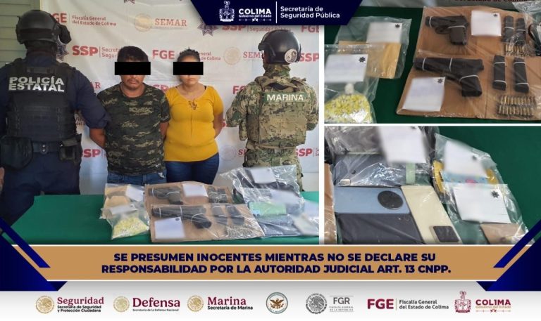 Policía Estatal de Colima detiene a pareja con armas y droga, en Tecomán