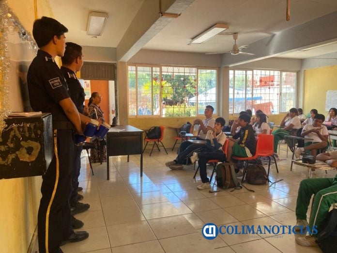 Promueven Academia de Fuerza Juvenil Militarizada en escuelas de Tecomán