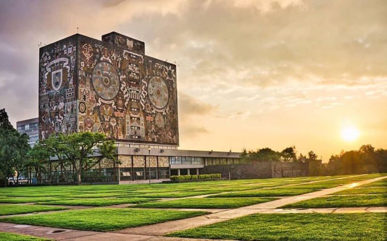 Hackean sistemas informáticos de la UNAM