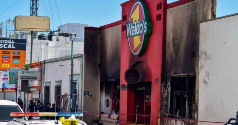 Incendio en Waldo’s Sonora: imputan a ocho personas y al representante legal de la tienda
