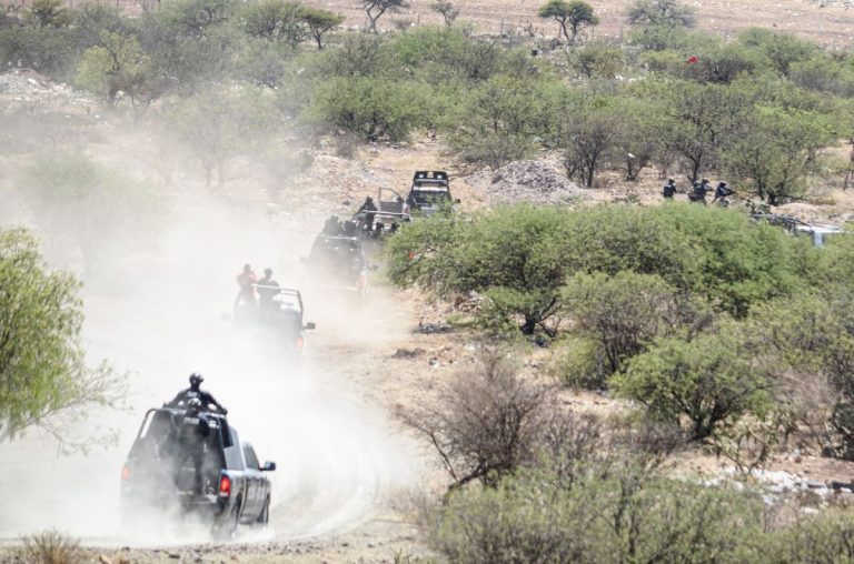 Enfrentamiento entre policías y grupo armado deja un muerto y dos heridos en Zacatecas