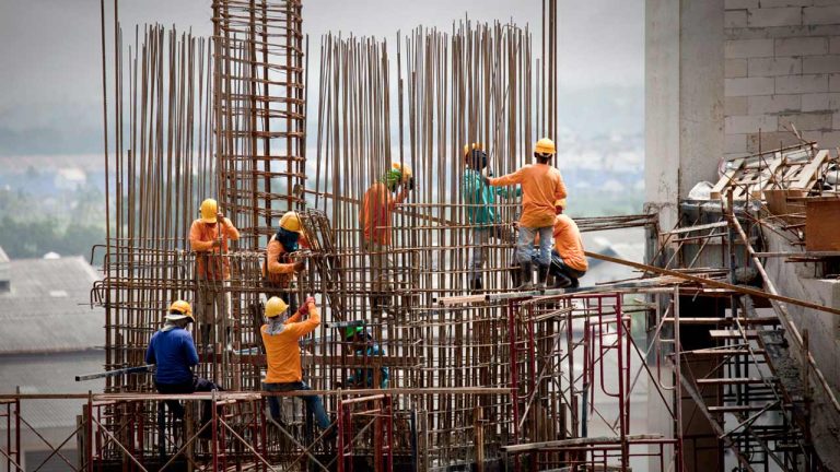 La inversión fija bruta cae 6.4% anual en noviembre, reporta Inegi