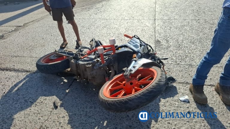 Muere motociclista en la calle Algodones de Tapeixtles