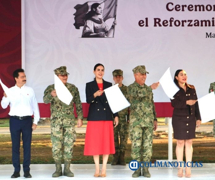 Participa la presidenta Rosi Bayardo en entrega de moto patrullas para reforzar la seguridad