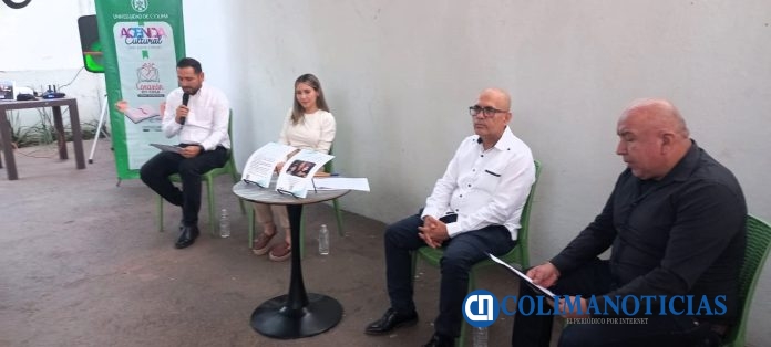 Presentan libro Familias y realidades complejas. Trabajo Social_a