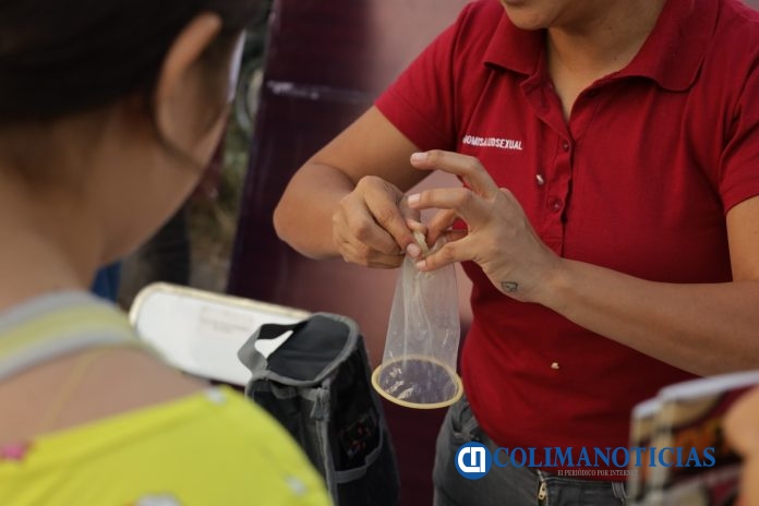 Salud Colima resalta uso de condón como método gratuito y eficaz de protección sexual