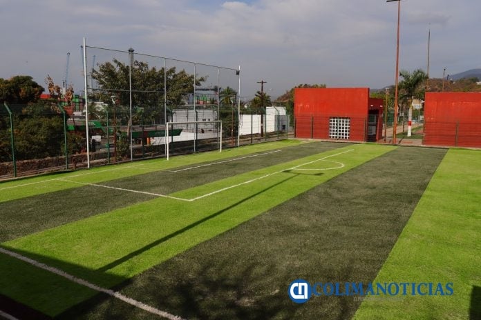 Supervisa Rosi Bayardo rehabilitación en la Unidad Deportiva Mario Anguiano