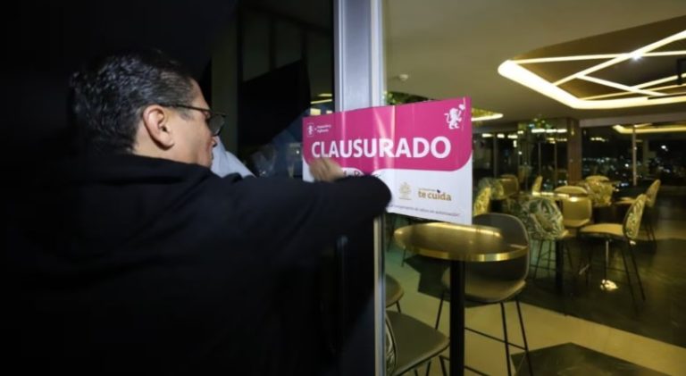 Clausuran terraza del Hotel RIU Guadalajara por fallas de seguridad tras salto en paracaídas
