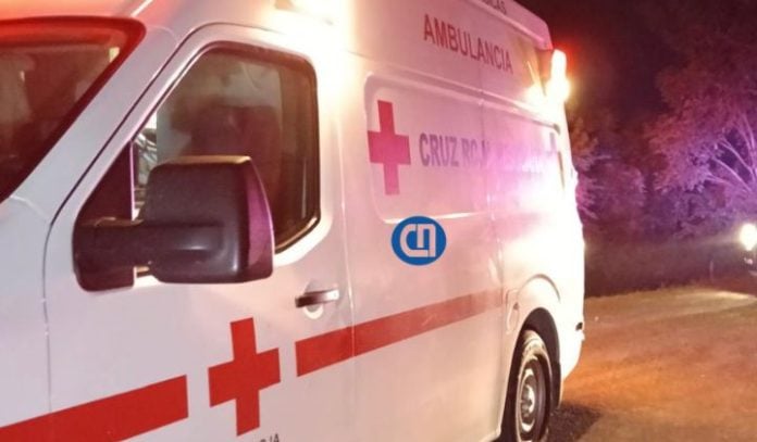 Un herido y un asno muerto tras choque de motocicleta en La Laguna de Alcuzahue