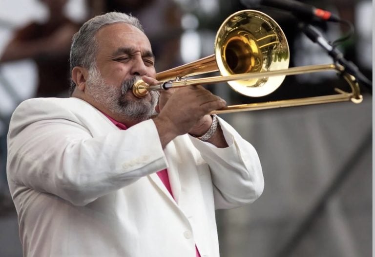 Muere Willie Colón, emblemático músico e intérprete de íconos de la salsa como ‘Idilio’