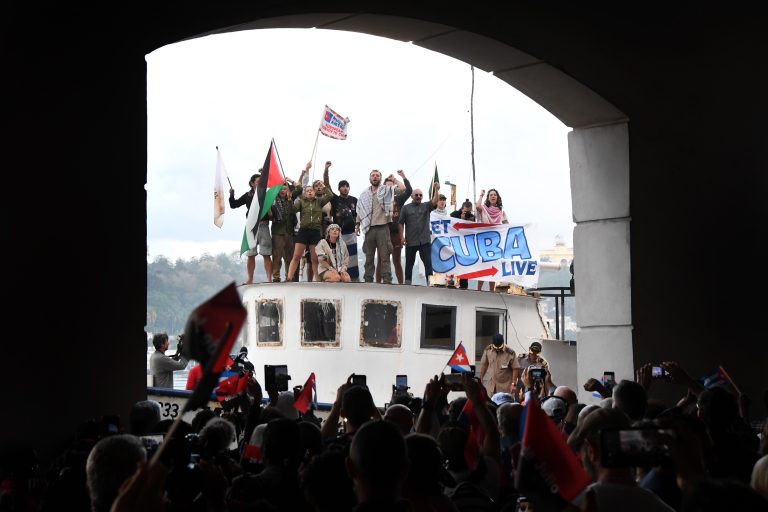 Flotilla ‘Nuestra América’ arriba a Cuba llevando varias toneladas de alimentos