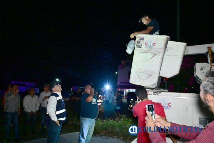 Encabeza Riult Rivera recorridos nocturnos para reparar alumbrado en colonias de Colima