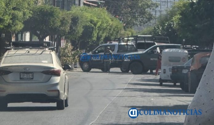 Encuentran a un hombre ejecutado sobre la calle Hidalgo en Coquimatlán