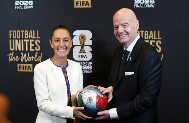 Claudia Sheinbaum analiza con la FIFA que Irán juegue en México en el Mundial 2026