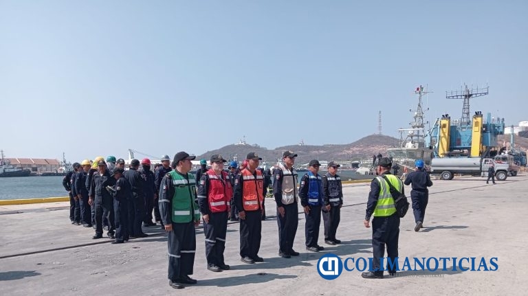 La Fuerza Naval del Pacífico fortalece capacidades de respuesta ante emergencias con curso especializado de contraincendios en Salina Cruz, Oaxaca