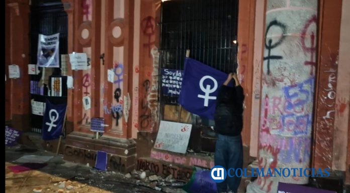 INAH presentará denuncia ante FGR por daños a Catedral y Museo Palacio de Gobierno tras marcha del 8M en Colima (2)