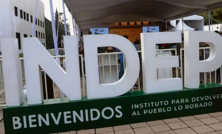 Roban lo robado; hurtan 211 autos al INDEP y hasta los reemplacan
