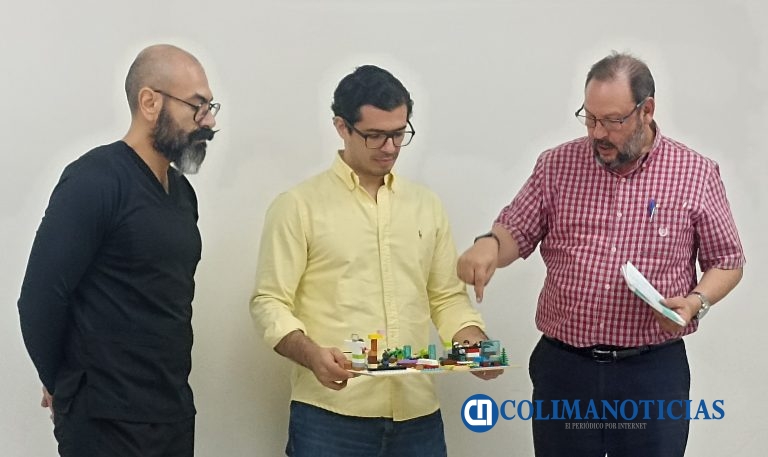Imparten universitarios taller de metodologías ágiles a investigación en salud en el HRU IMSS-Bienestar