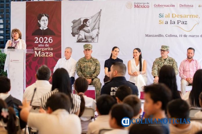 Indira Vizcaíno, Rocío Bárcena y Rosi Bayardo arrancan la campaña ‘Sí al Desarme, Sí a la Paz’ en Manzanillo