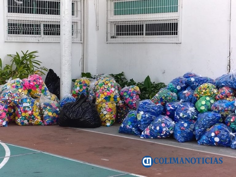 Instituto Educativo reúne más de Un millón de tapitas en evento altruista