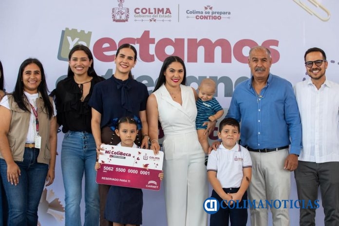 Más de 800 niñas y niños de preescolar reciben Mi ColiBeca para Empezar del Gobierno del Estado, en Manzanillo
