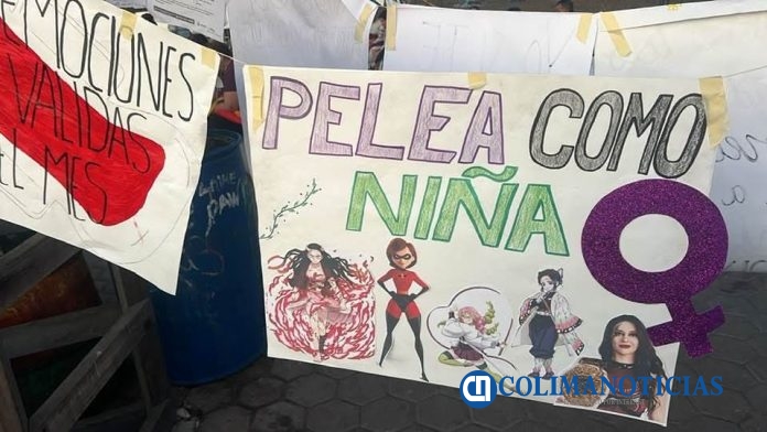 Más de 90 mujeres marchan en el Marco del Día Internacional de la Mujer