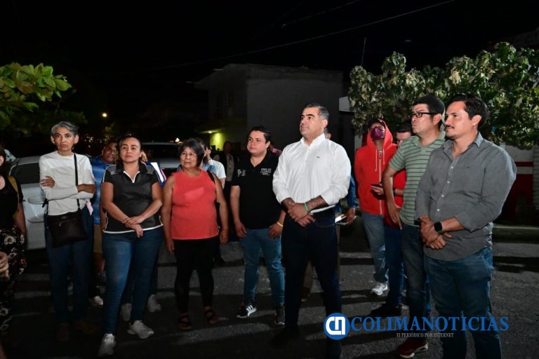 Riult Rivera se reúne con vecinos y recorre el barrio de Las Huertas
