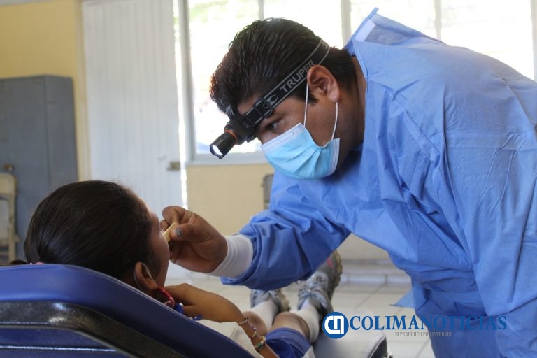 Salud Colima brinda atención gratuita en sus unidades para prevenir gingivitis y enfermedad periodontal