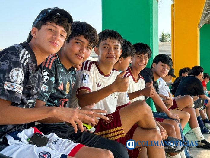 UdeC se suma al Tequio Nacional con torneos de futbol y dominadas_k
