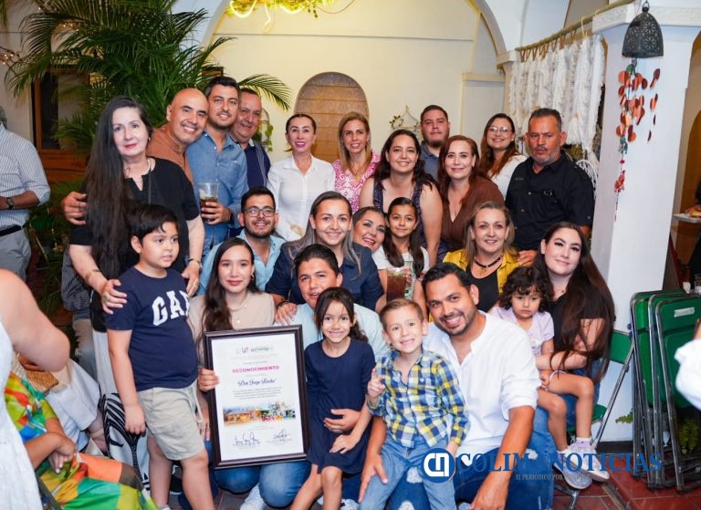 ‎Homenajean VdeA y Comala ‎a Jorge Rocha