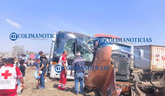 Accidente Tecoman(2)