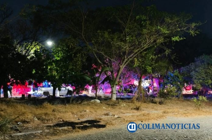 Agreden a balazos a tres hombres afuera de una panadería en la colonia Tabachines de Villa de Álvarez