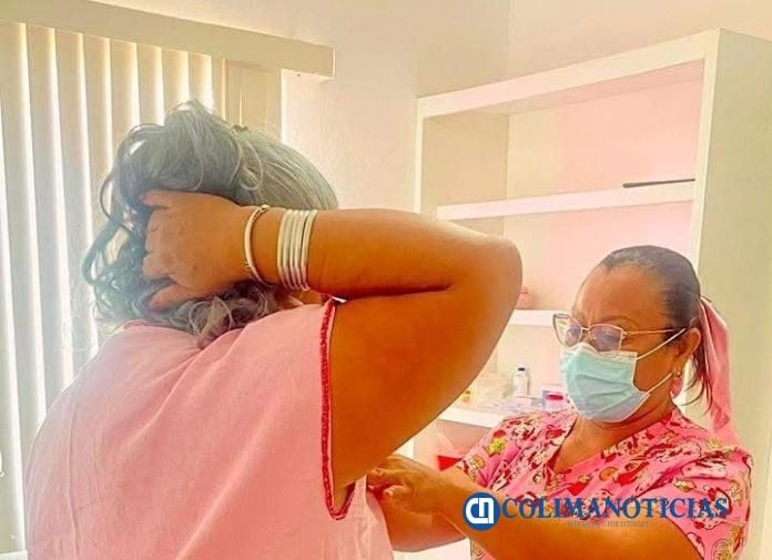 Atienden a 28 mujeres en jornada gratuita de prevención contra el cáncer en Tecomán