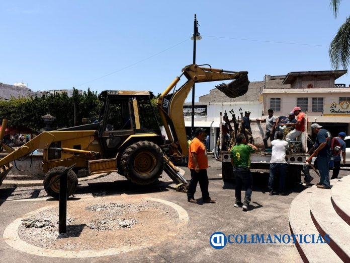 Ayuntamiento de Colima retira temporalmente Esculturas del Arriero y la Mula para su Restauración